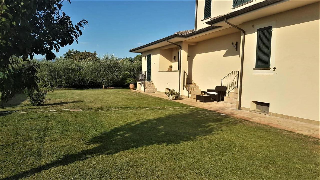 לינה וארוחת בוקר פוליניו Elisa House מראה חיצוני תמונה