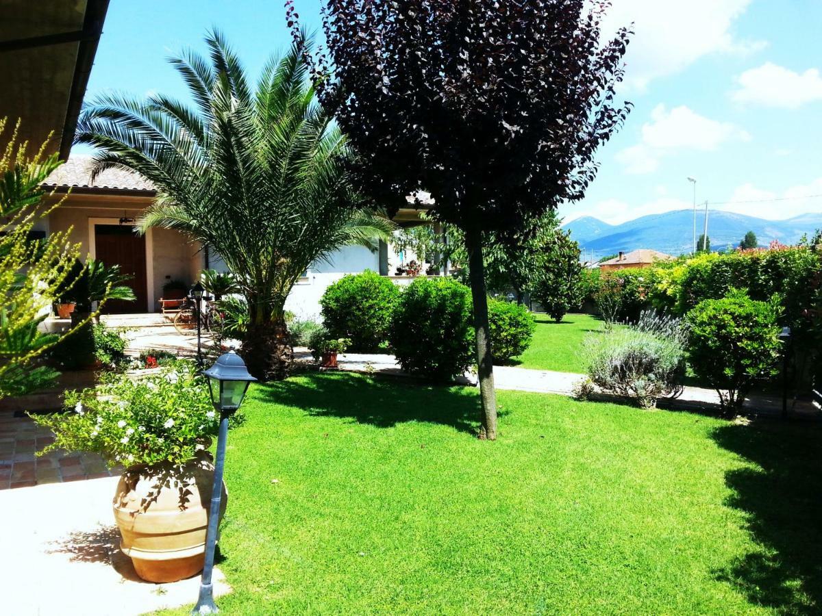 לינה וארוחת בוקר פוליניו Elisa House מראה חיצוני תמונה
